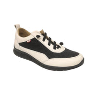 OnFoot Women's Classic Sneaker in black white - women's sneaker