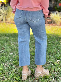Judy Blue - Far And Wide Cropped Jeans