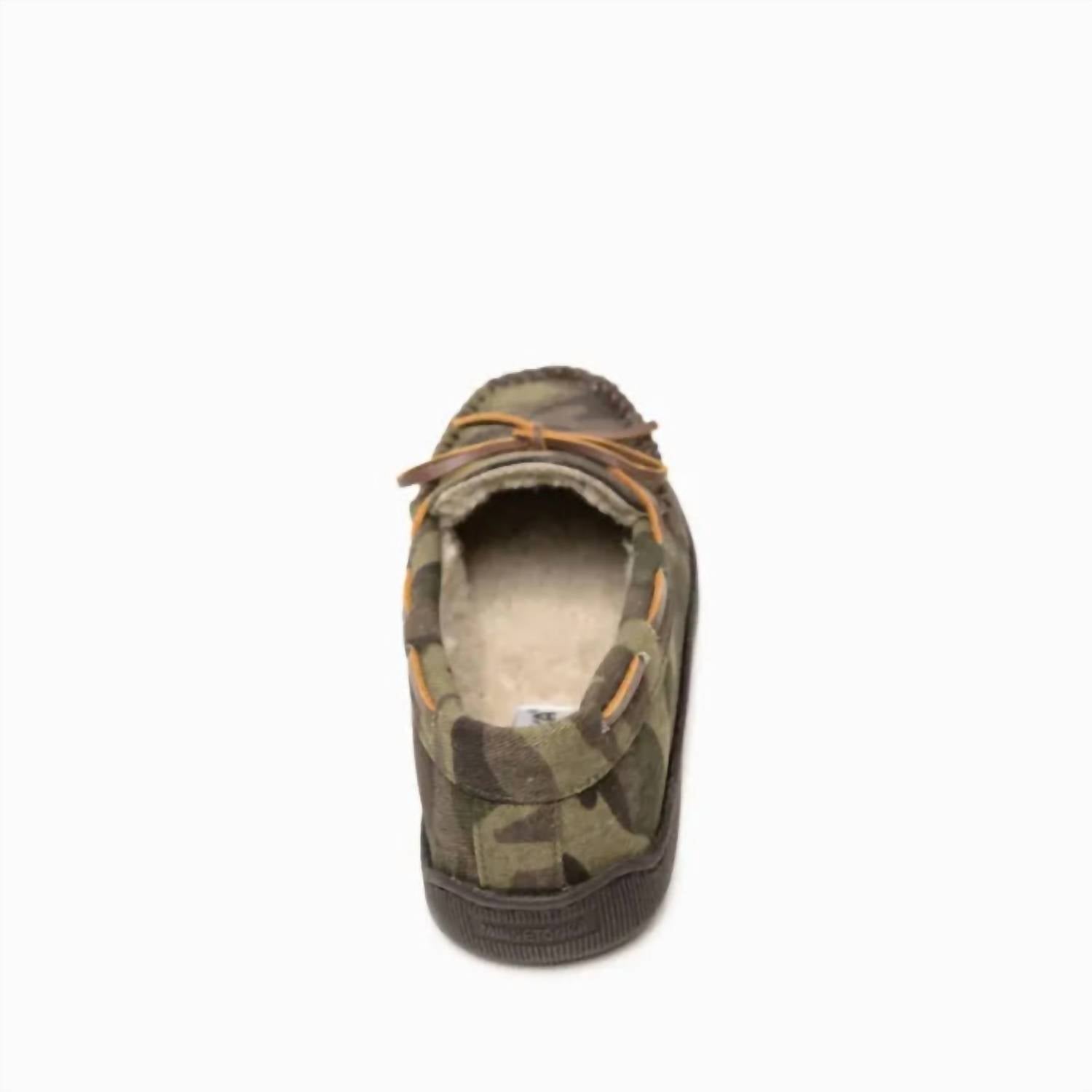 Minnetonka - Men’s Pile Lined Slippers