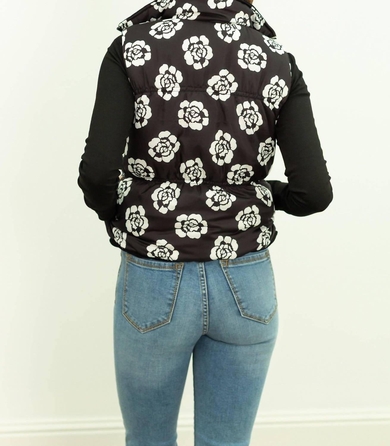 Southern Grace - Gillian Reversible Black And Floral Puffer Vest