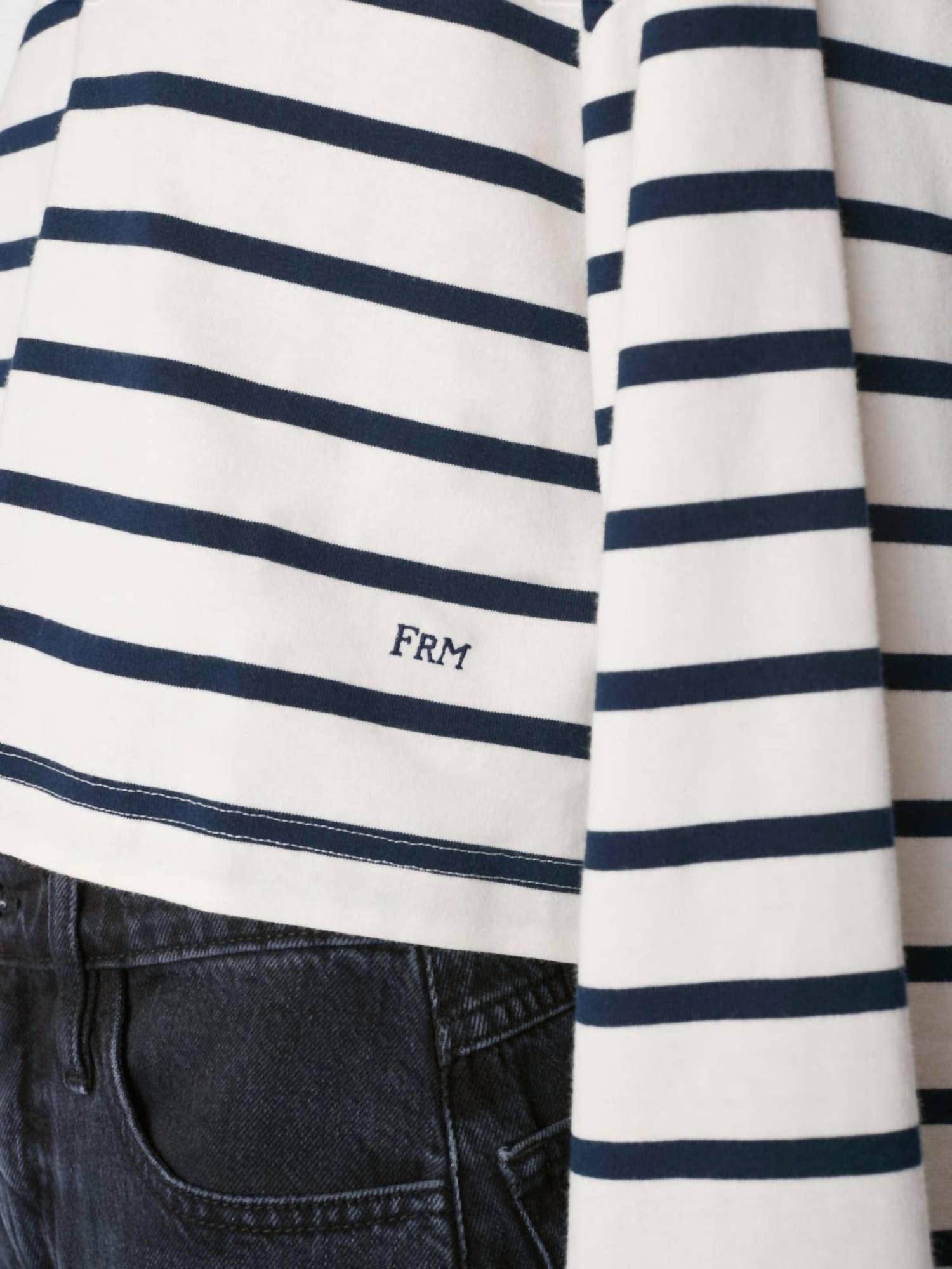 Frame - Crop Bell Long Sleeve Tee