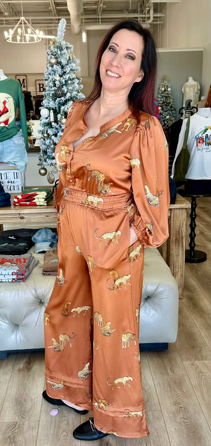 Umgee - Cheetah Motif Smocked Waist Jumpsuit