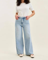 Judy Blue - Tummy Control Retro With Curvy Coin Pocket Jeans - Petite
