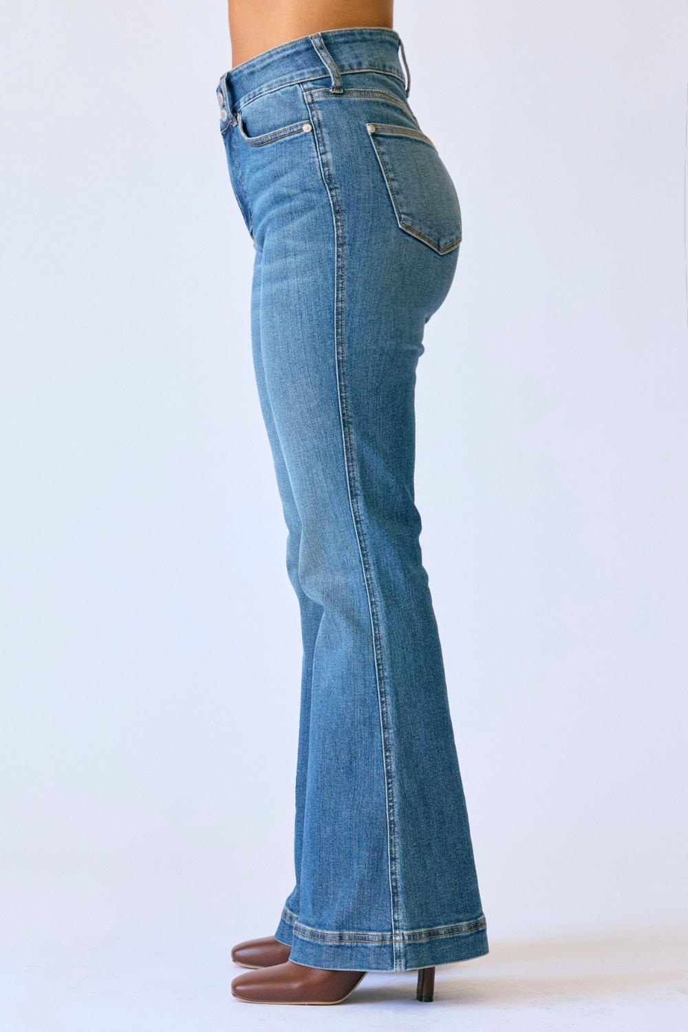 Judy Blue - Presley Petite Flare Jean