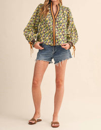 &Merci - Contrast Neckline Smocked Puff Sleeve Top