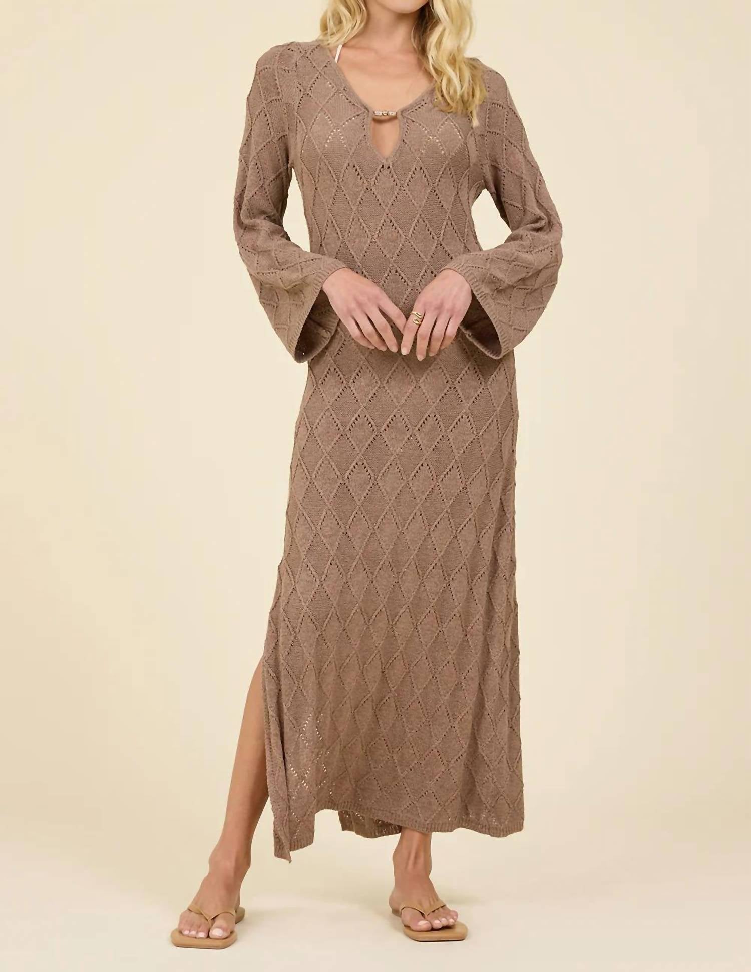 Surf Gypsy - Plunge Diamond Knit Midi Dress