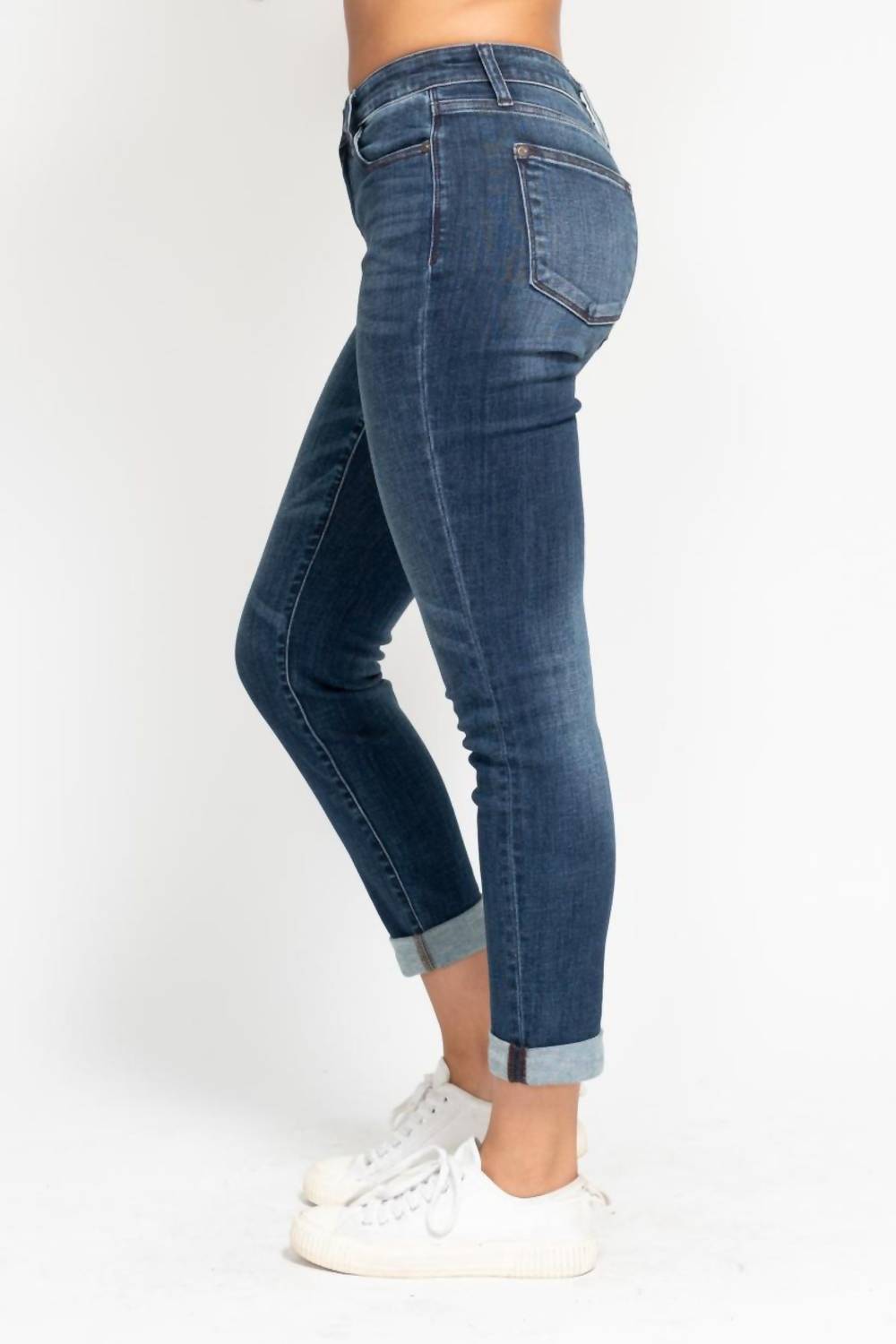 Judy Blue - Mid Rise Cuffed Slim Fit Jeans