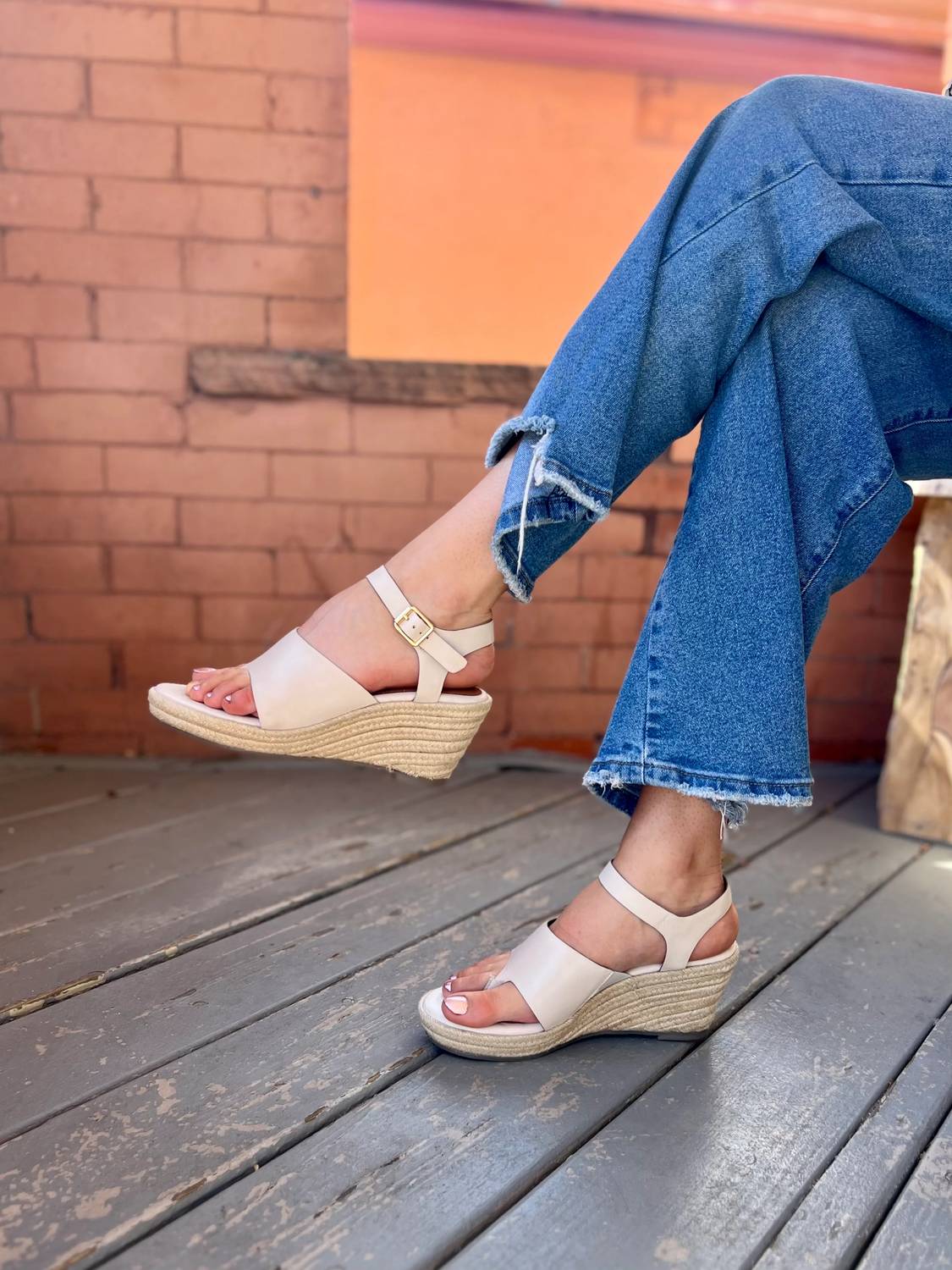 Softwalk - Women's Hilo Sandal