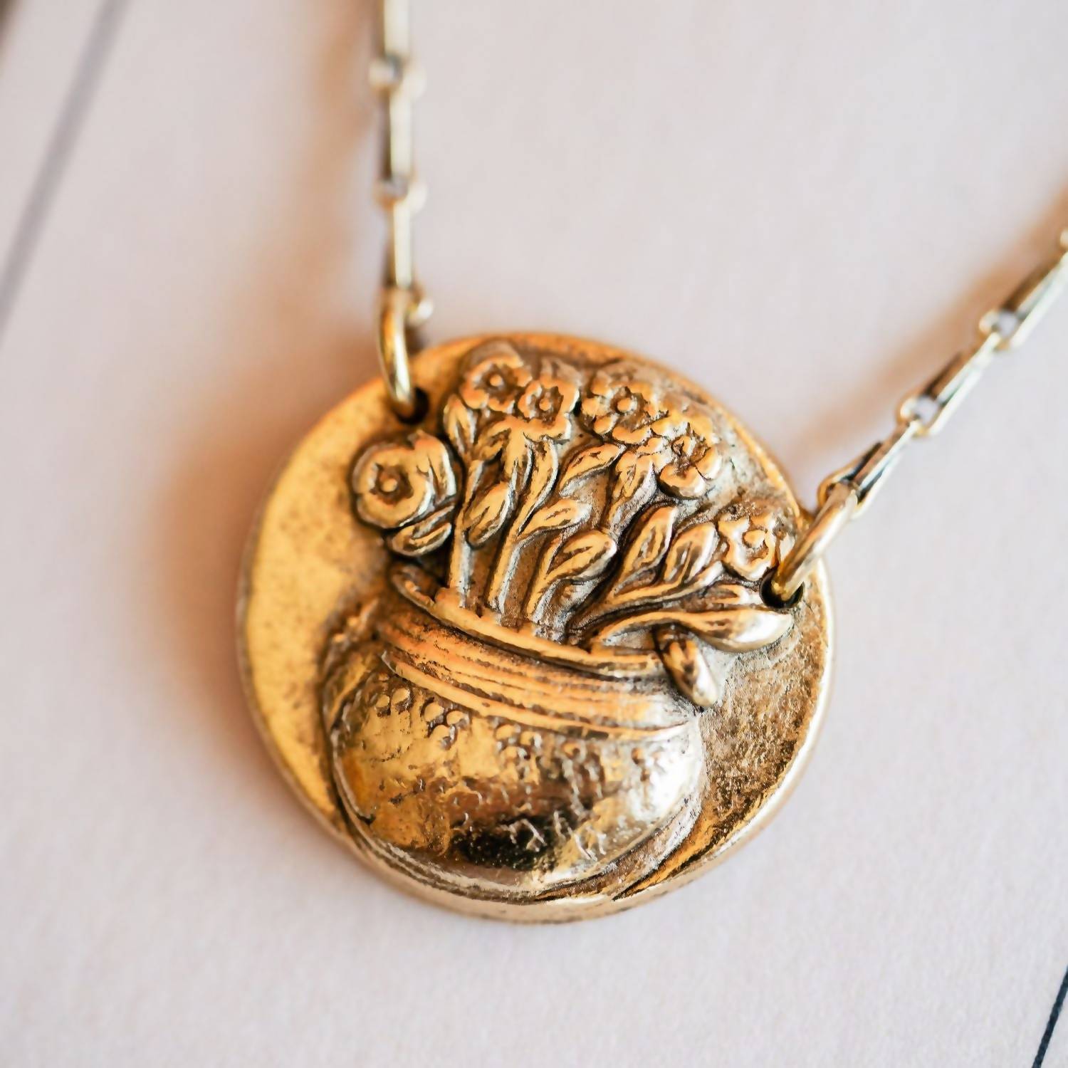Bella Vita Jewelry - Women's Flower Pot Necklace