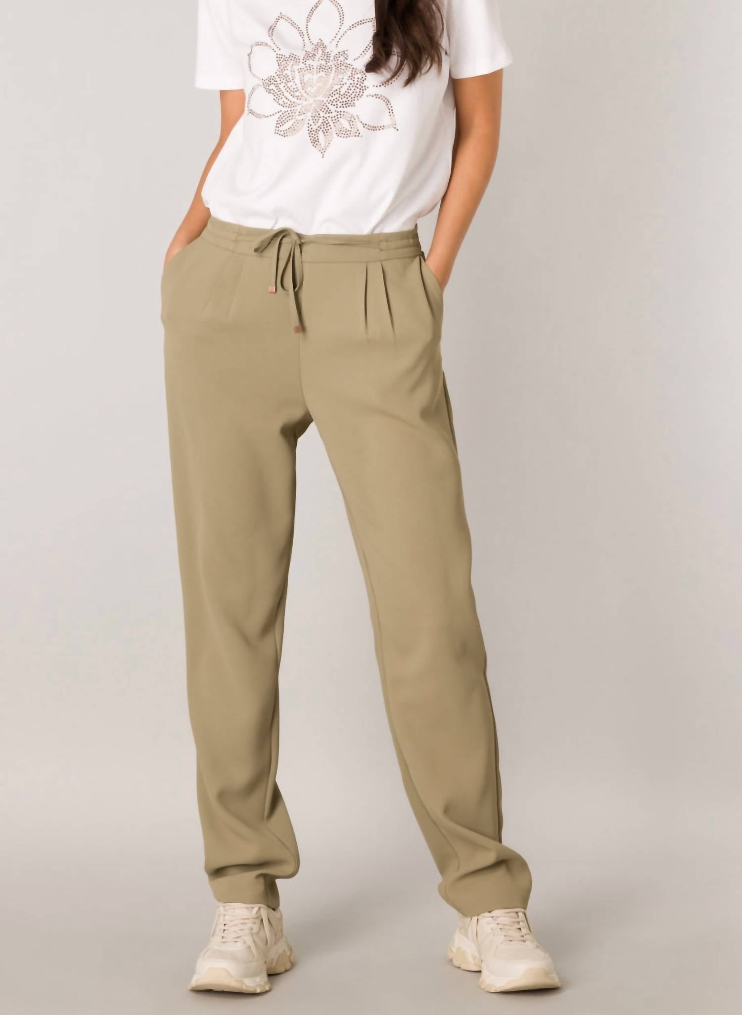 Yest - Fatima Pleated Trouser