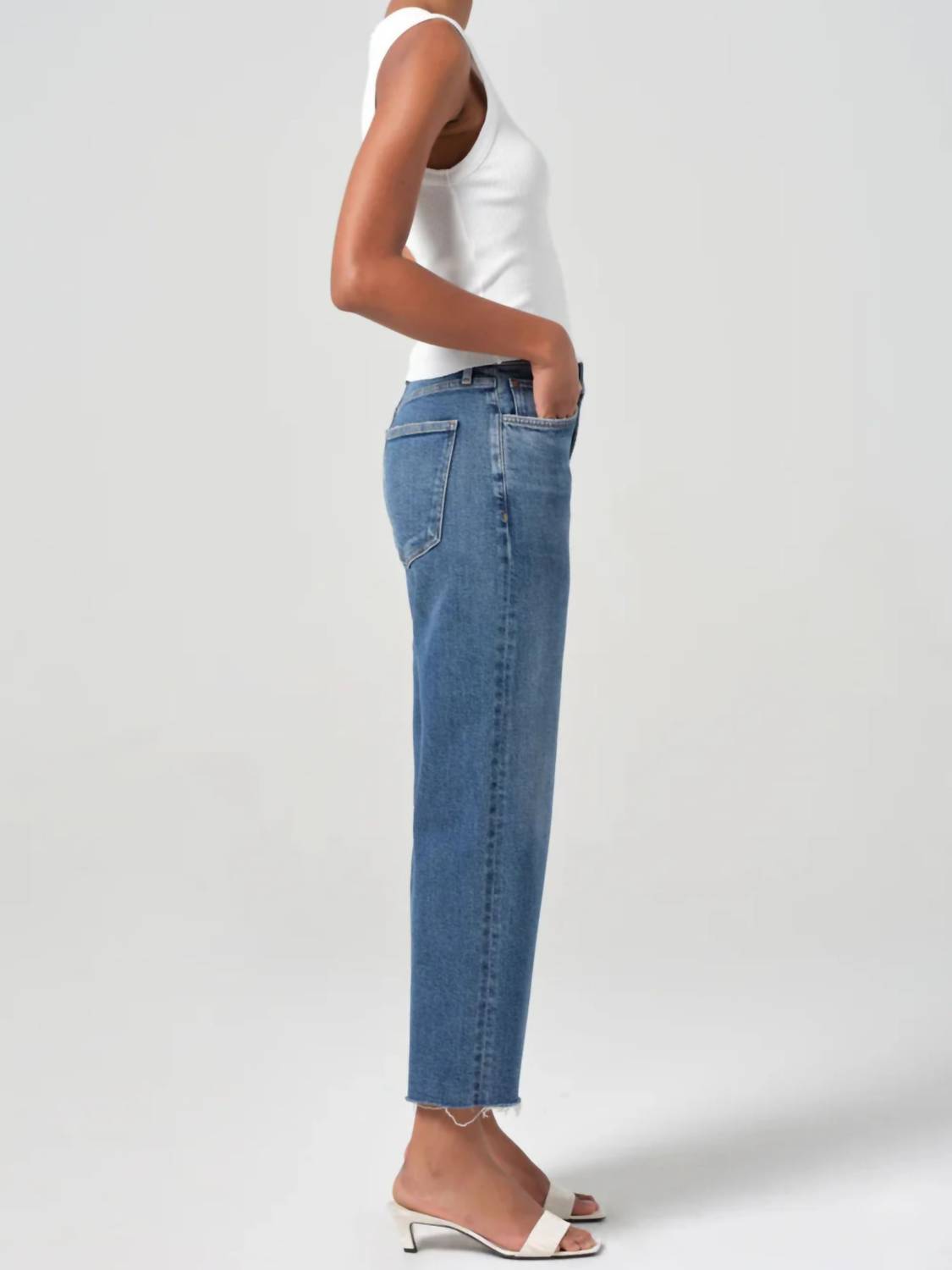 AGOLDE Harper Crop Jean in motion - women's jeans - view 4