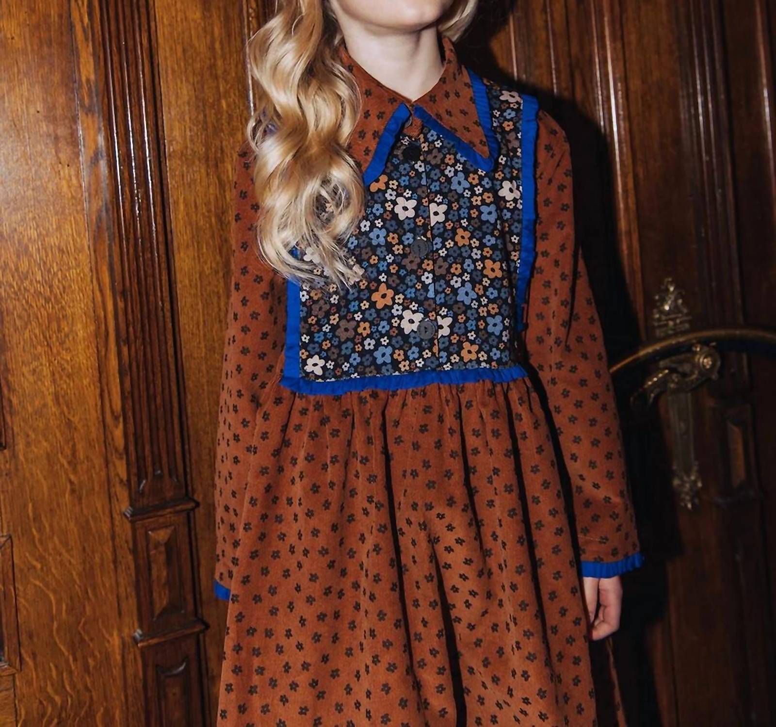 Hebe Clothing - Girl's Flower Print Dress With Blue Flower Details