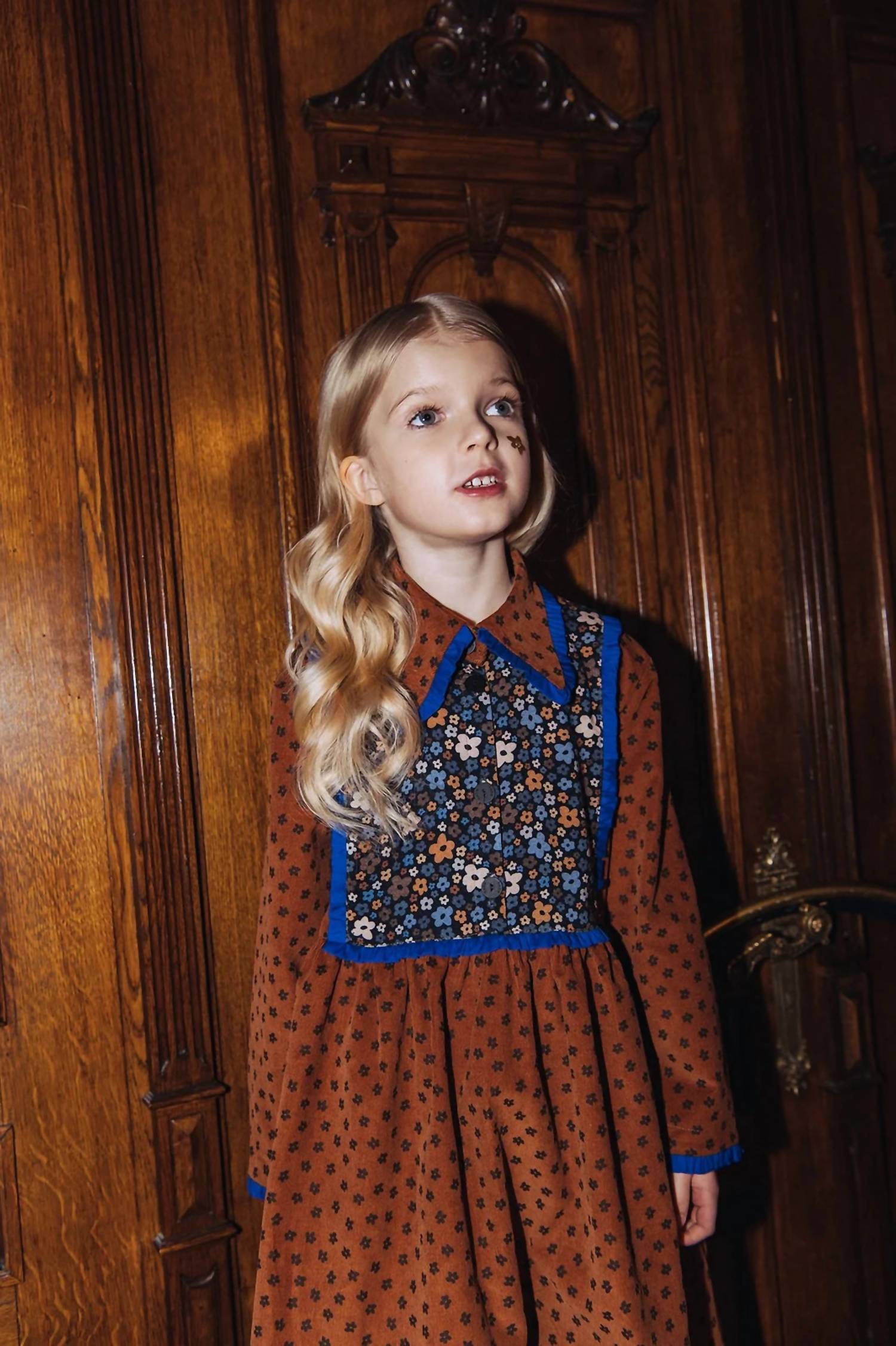 Hebe Clothing - Girl's Flower Print Dress With Blue Flower Details