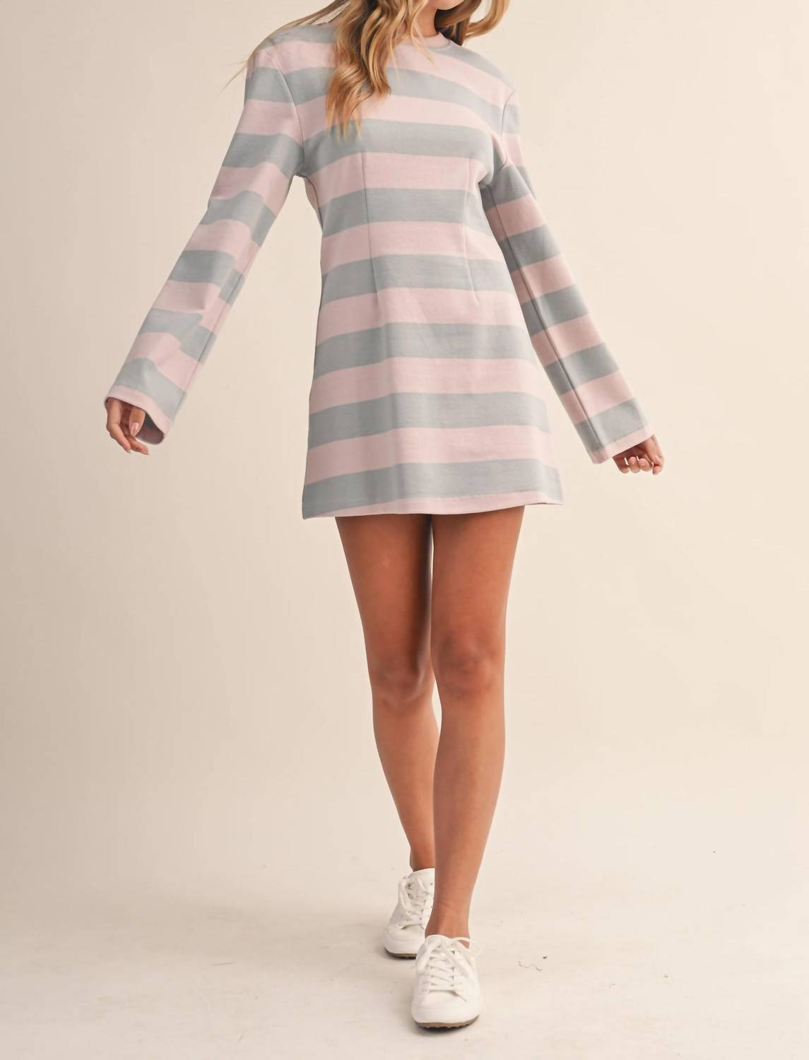 Klesis - Ashley Bell Sleeves Mini Dress