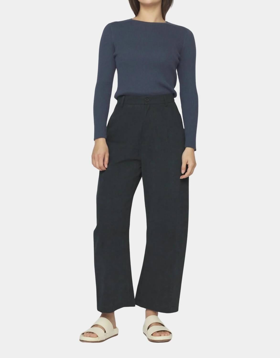 7115 By Szeki - Tailored Curve Legged Trousers