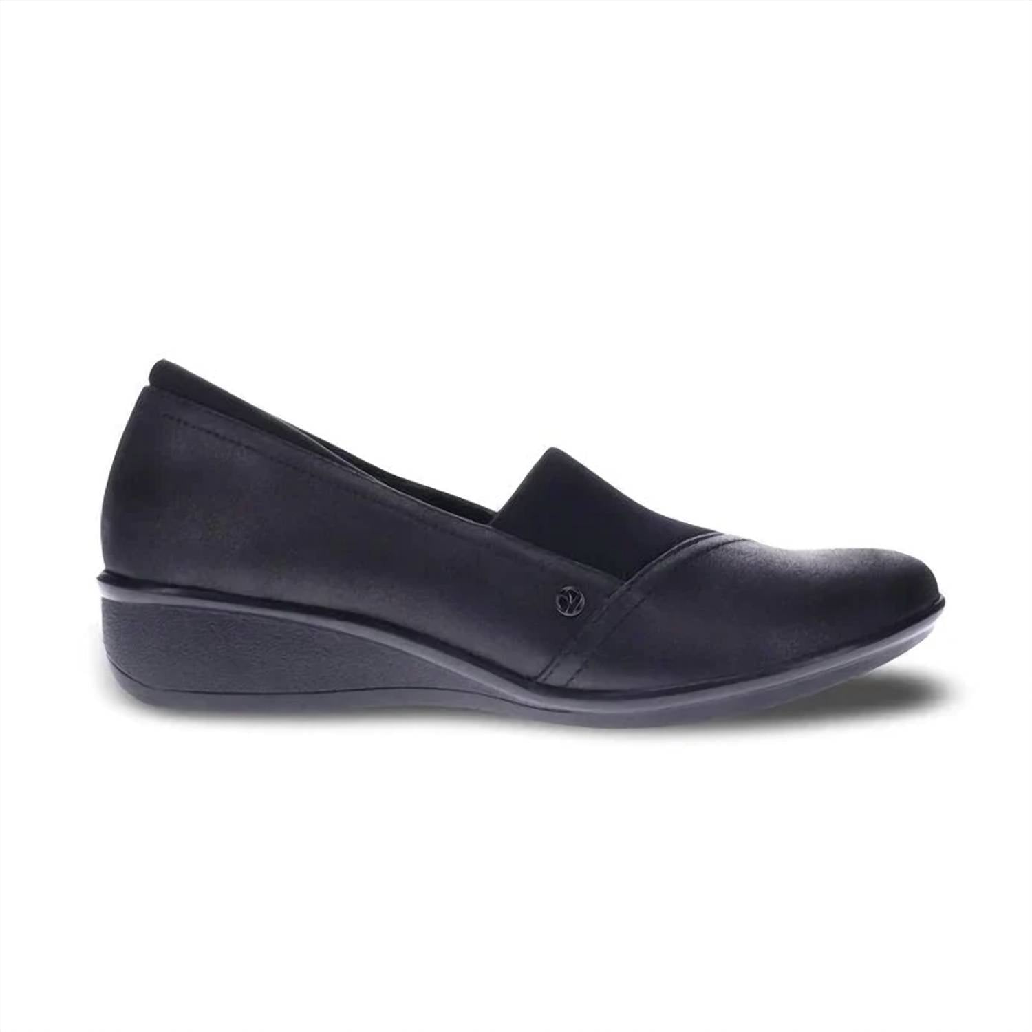 Revere - Women's Naples Wide Stretch Loafer