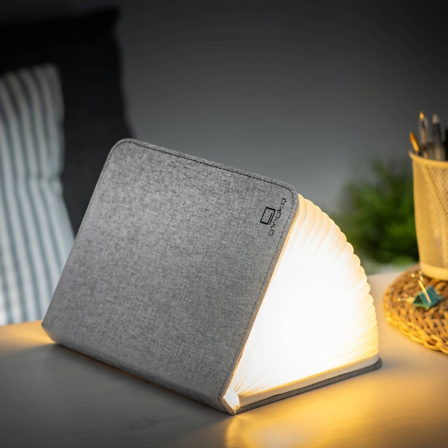 Gingko Design Linen Fabric Smart Book Light in urban gray - item - view 4