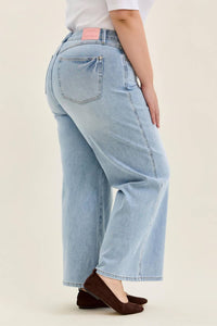 Judy Blue - Tummy Control Retro With Curvy Coin Pocket Jeans - Petite
