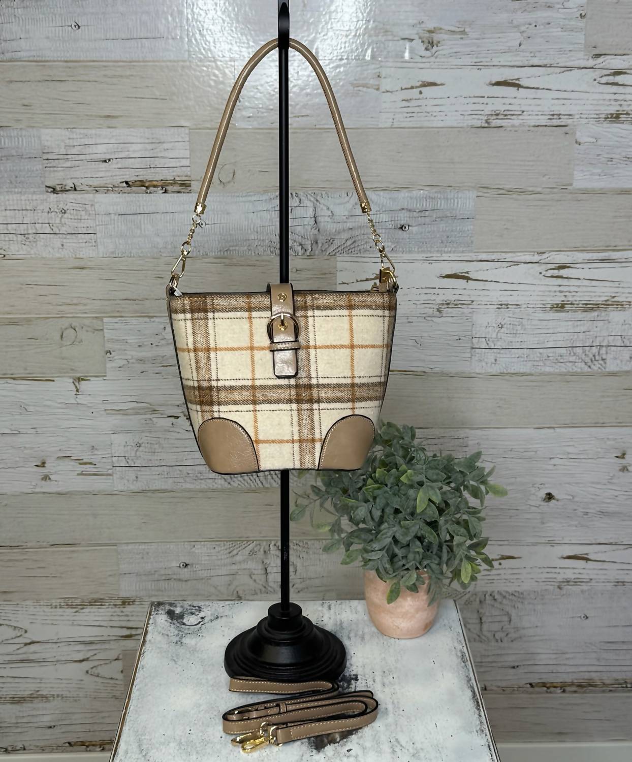 Jen & Co. - Women's Georgina Plaid Bucket Shoulder Bag
