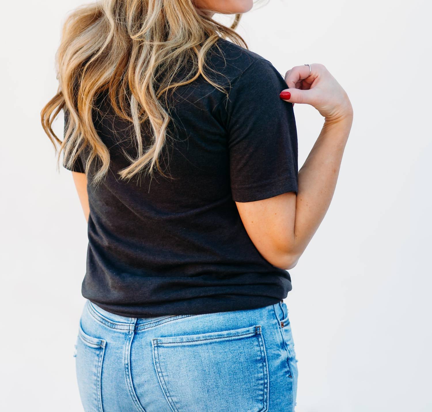 Oliver & Otis - Magazine Tee