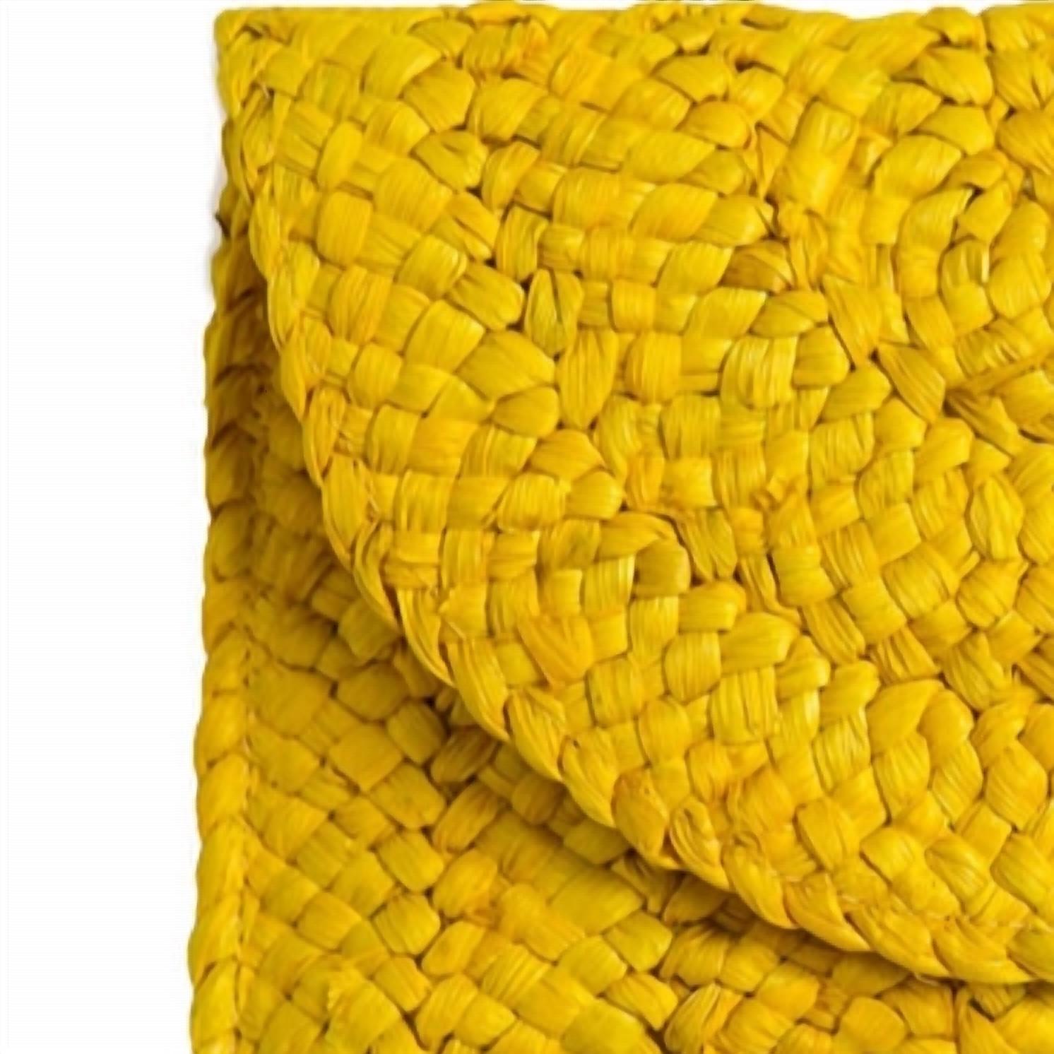 Top It Off - Women's Eliza Rattan Woven Straw Clutch