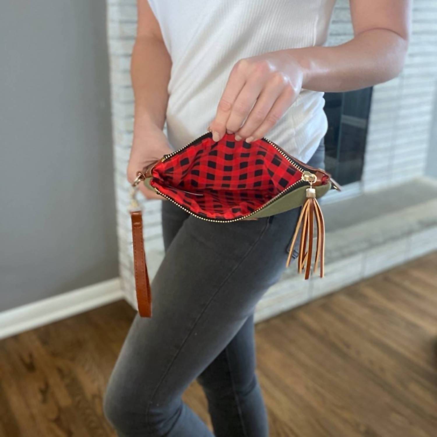 Funky Monkey - Women's Check Lined Wristlet
