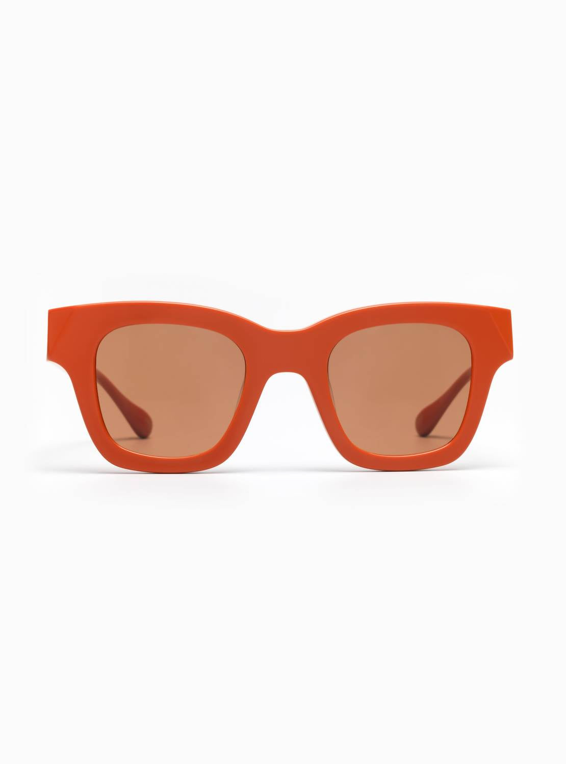 Aperçu Eyewear Women's Le Carré Sunglasses in citrouille - women's accessory - detail view