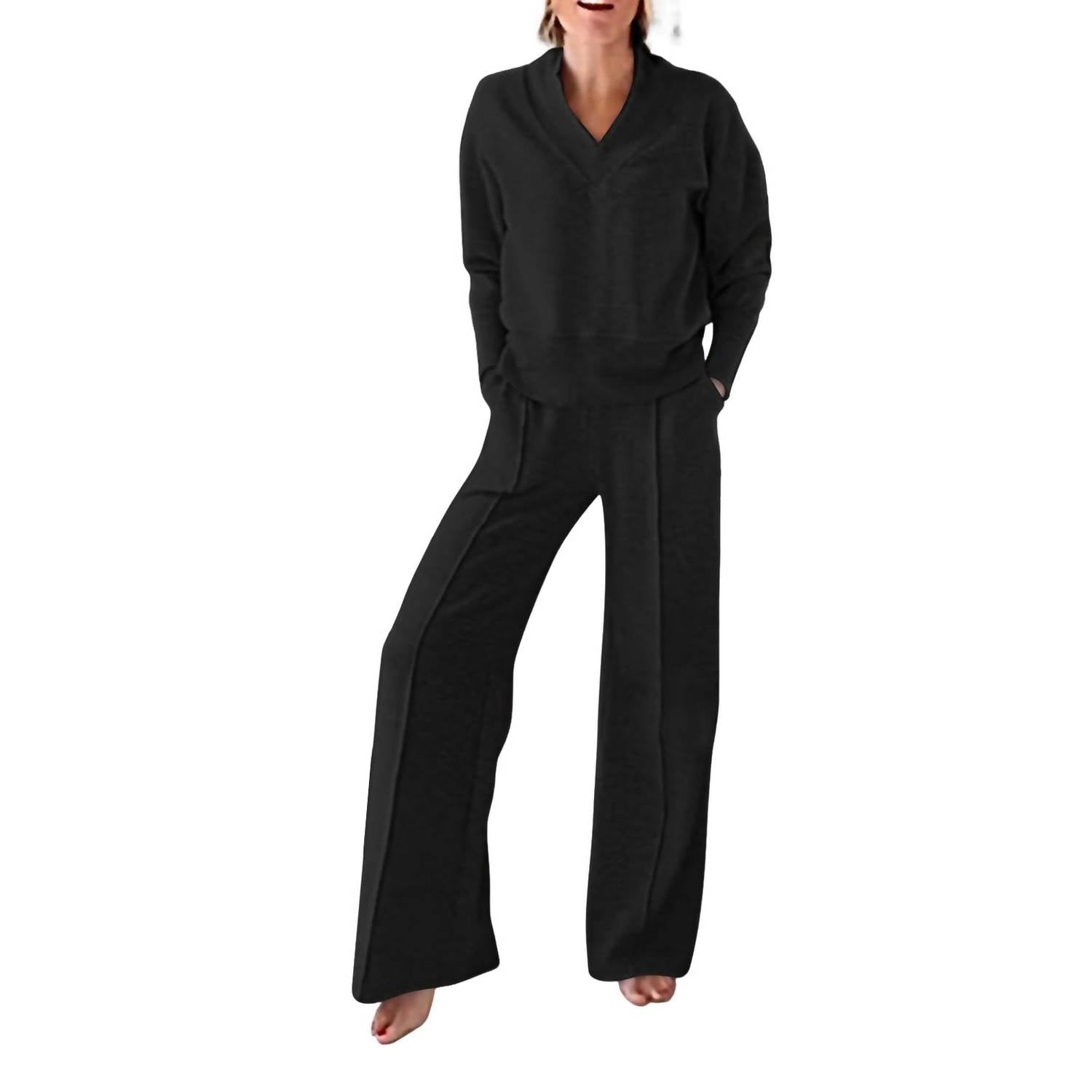 Rosa Clothing - Casual V-neck Long Sleeve Top