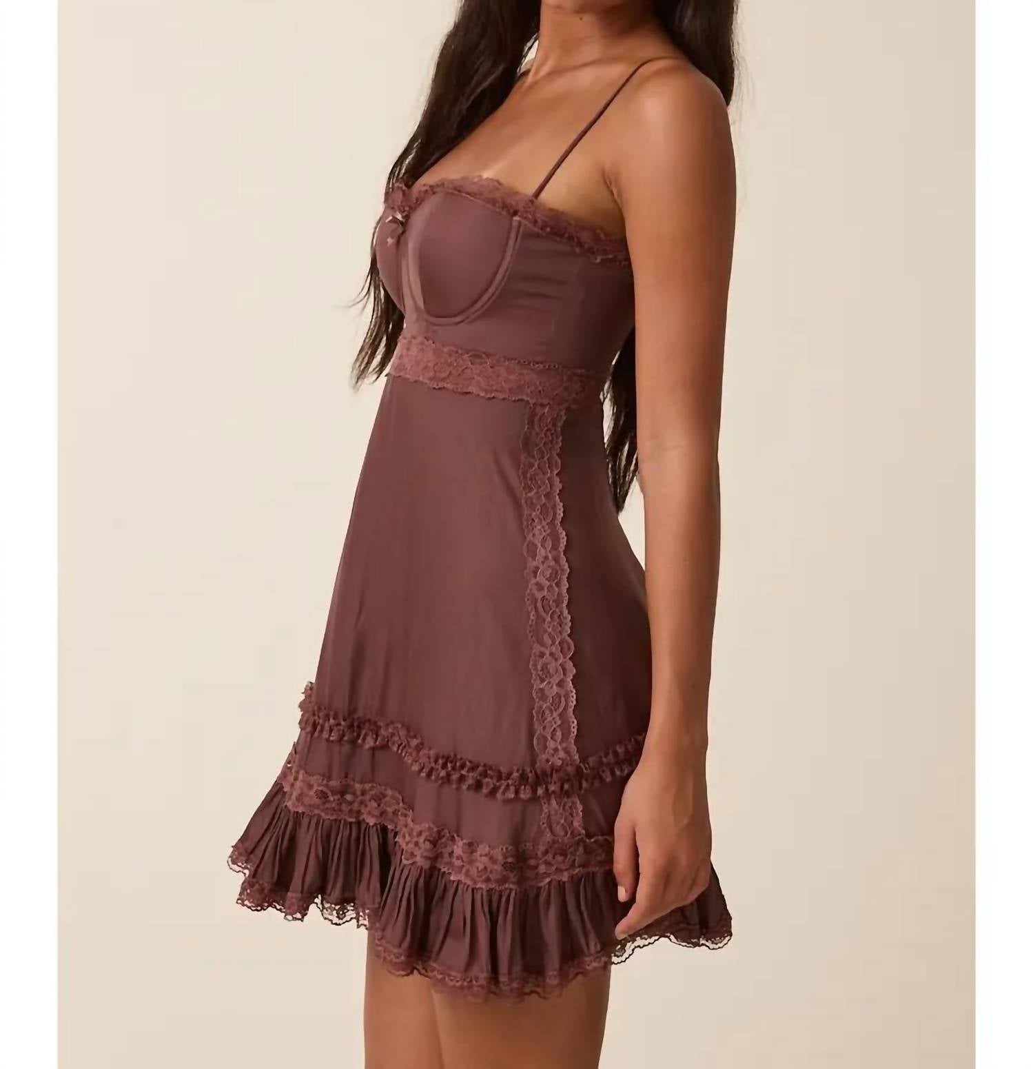 Sky To Moon - Alyssa Sweetheart Neck Lace Trim Mini Dress