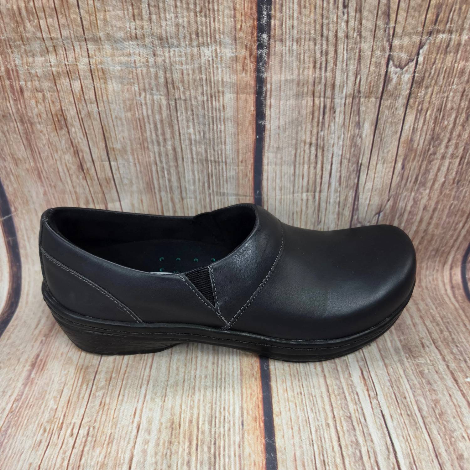 Klogs Footwear - Women's Mission Leather Clog