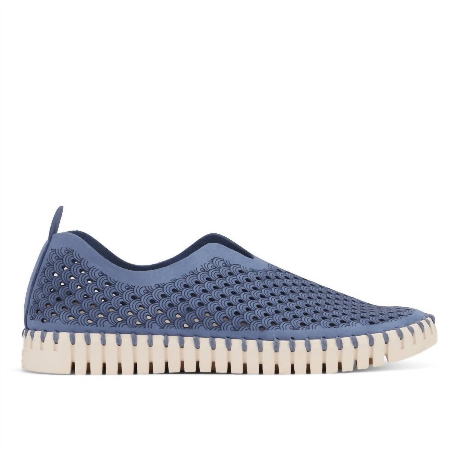 Ilse Jacobsen Women's Tulip Shoe in regatta - women's sneaker - detail view