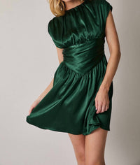Le Lis - Round Neck Sleeveless Satin Ruched Fit And Flare Mini Dress