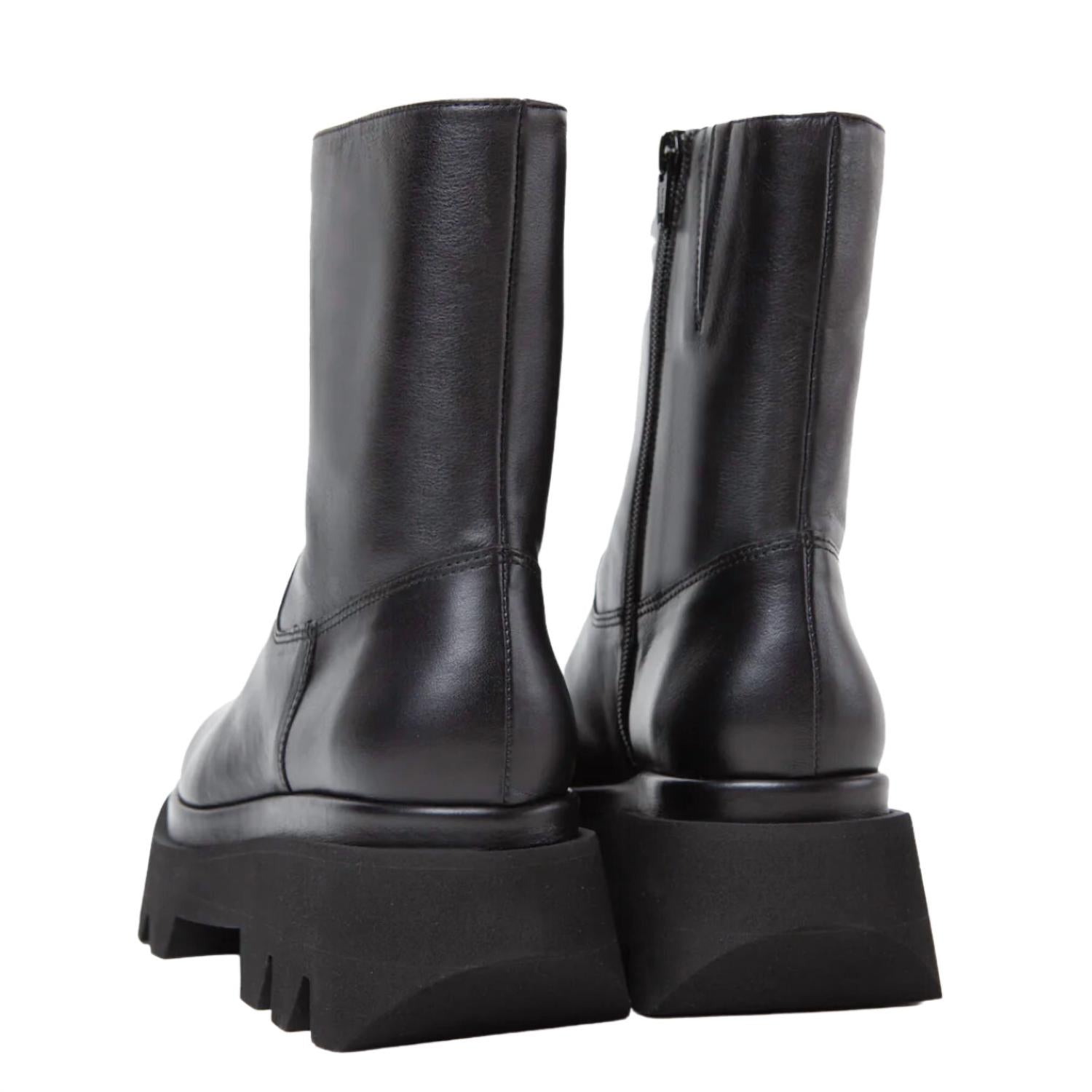 PALOMA BARCELO Osian Leather Ankle Boot in black - women's shoe - detail view