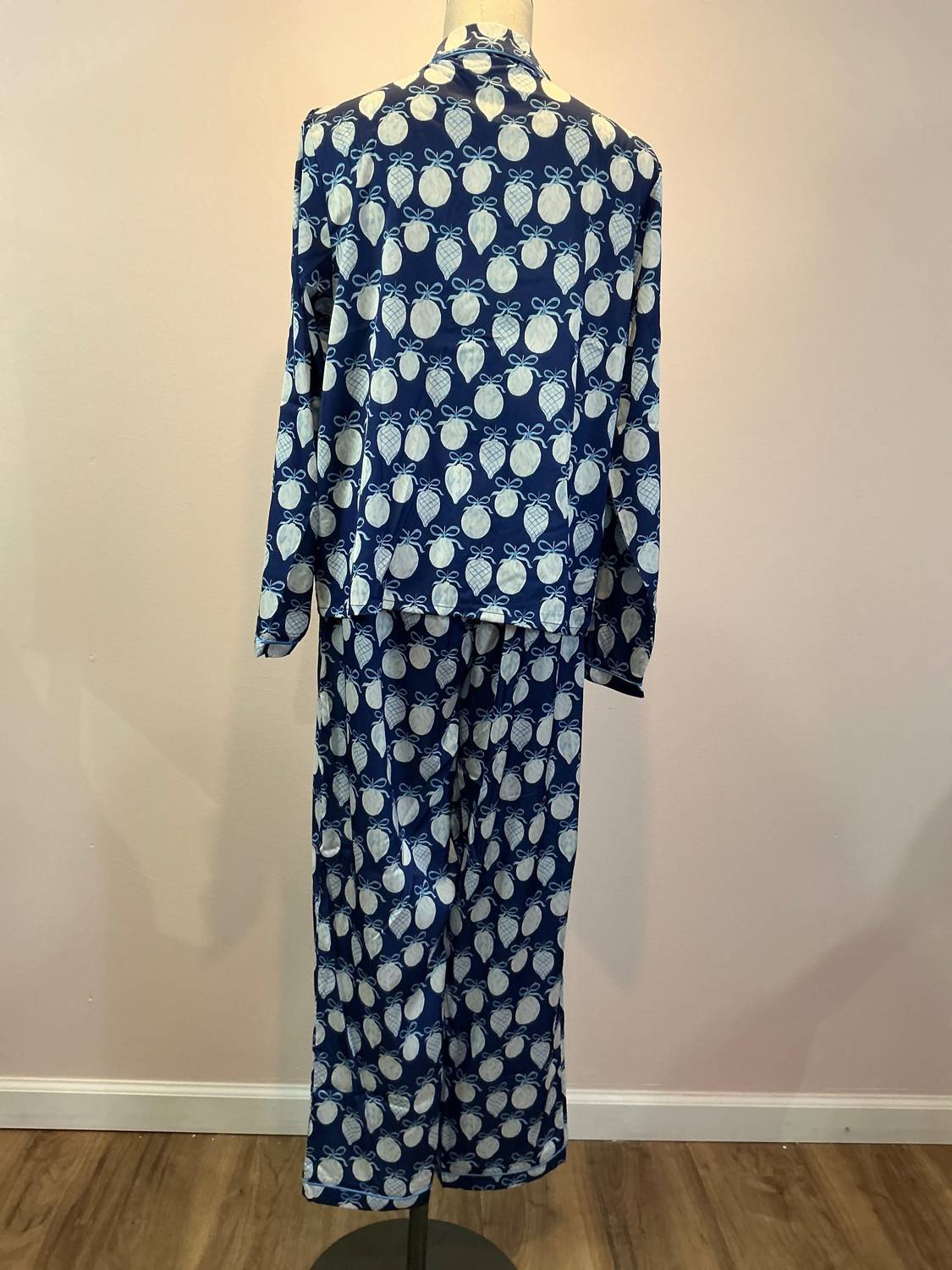 Mary Square - Festive Pajama Set