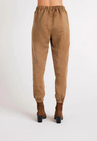 Bella Dahl Luna Pleat Front Jogger Pants in topaz brown - women's pants - alternate view