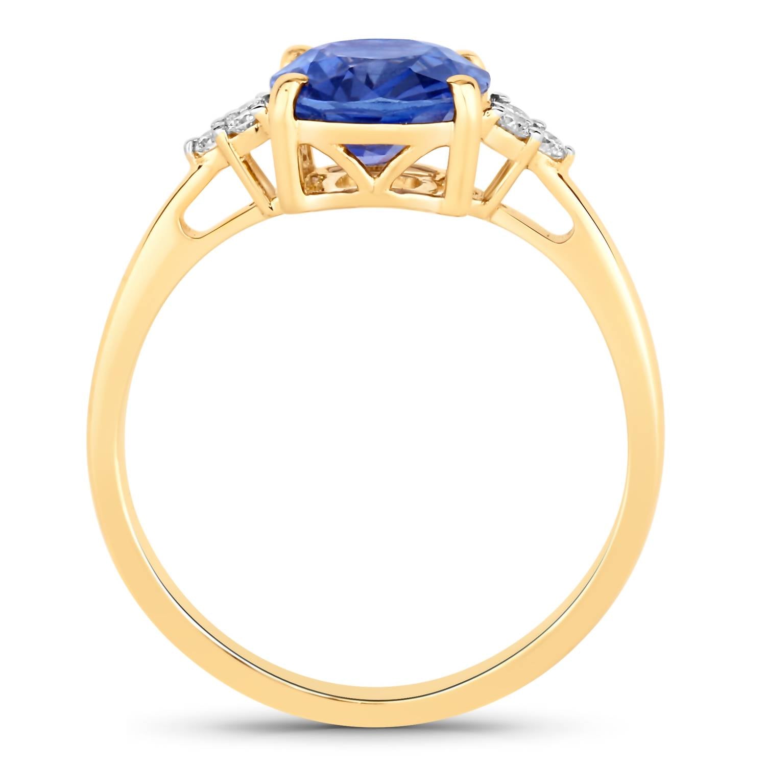 Diana M Jewels Women's Cushion Natural Sapphire Fashion Ring (2.43 Ct) - Classic Plus in 18k yellow gold - women's jewelry - detail view