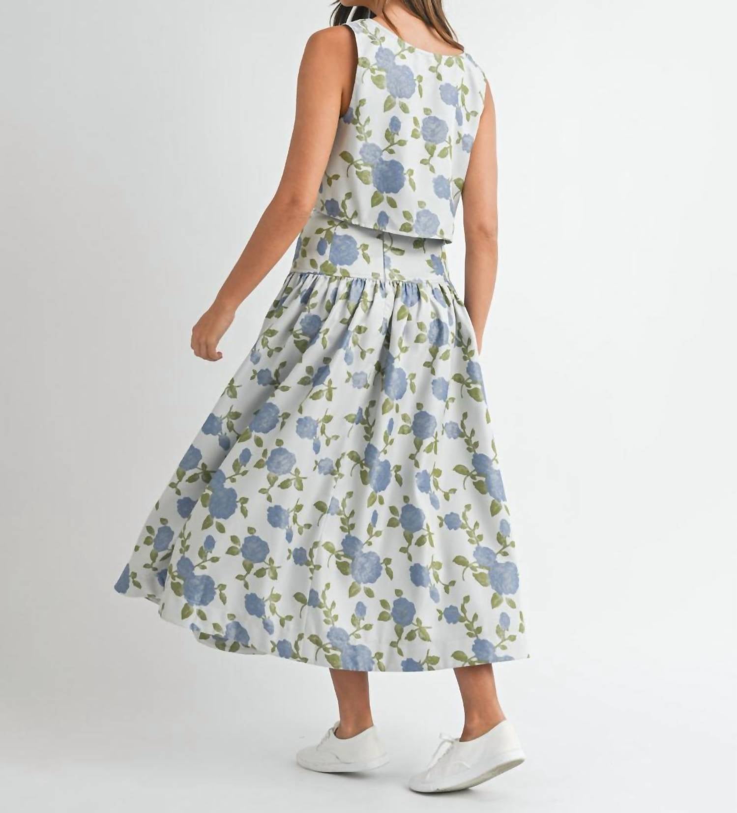 Mable - Jacquard Crop Top And Midi Skirt Set