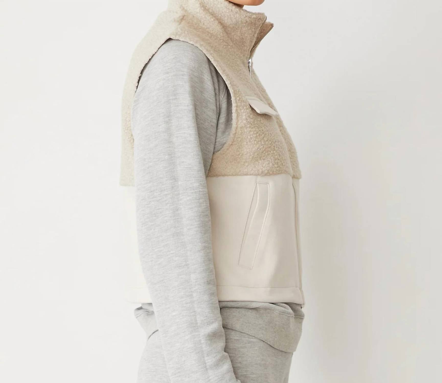 Monrow - Sherpa Zip Up Vest