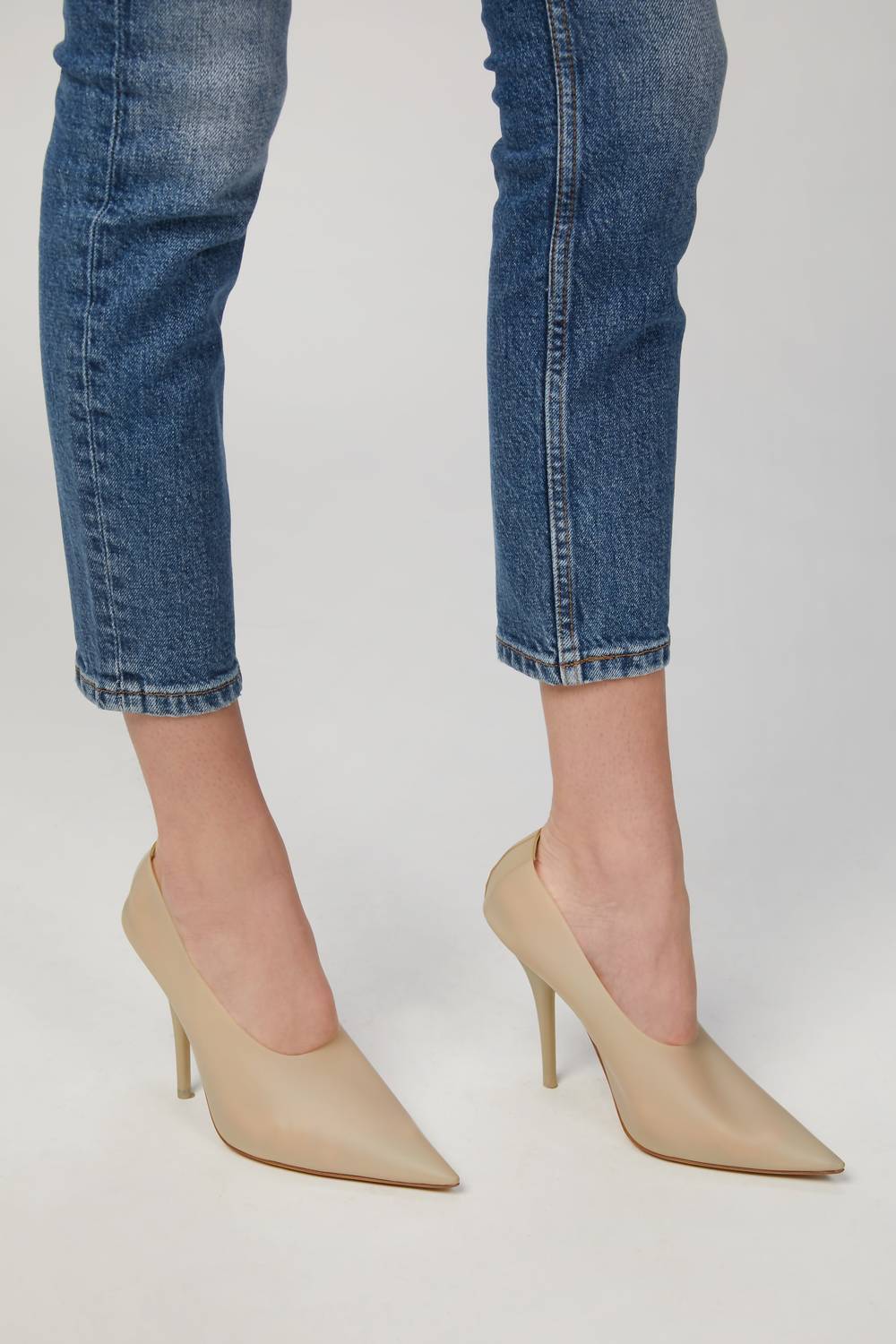 BUTTON FLY JEANS
