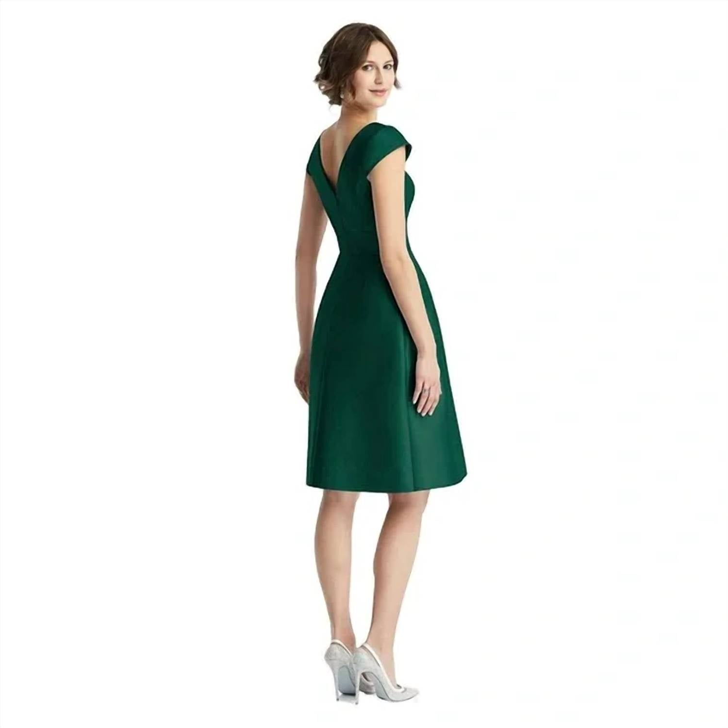 Alfred Sung - Cap Sleeve Pleated Cocktail Dress With Pockets