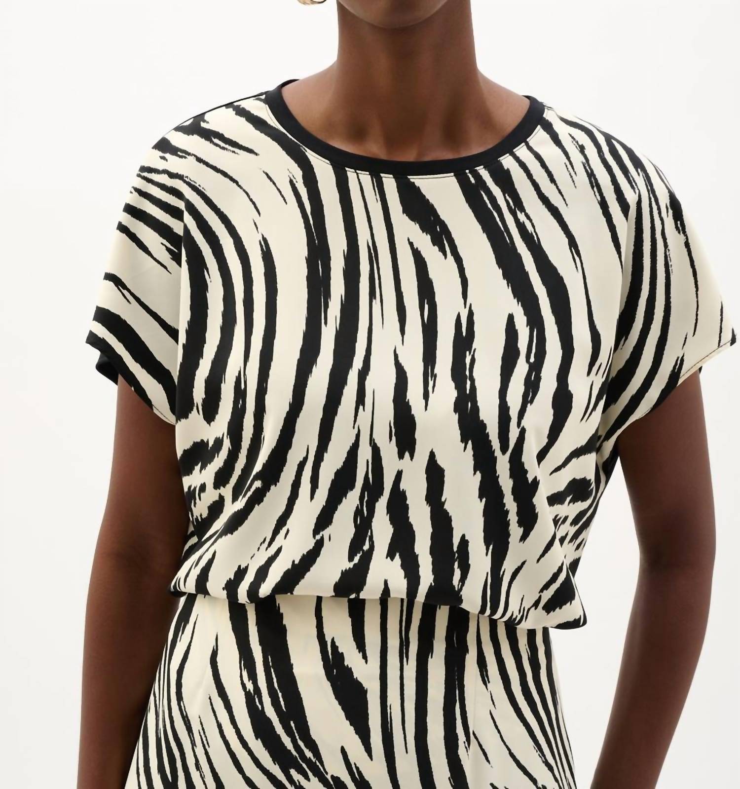 Joseph Ribkoff - Animal Print Pullover Top With Jewel Embellishment