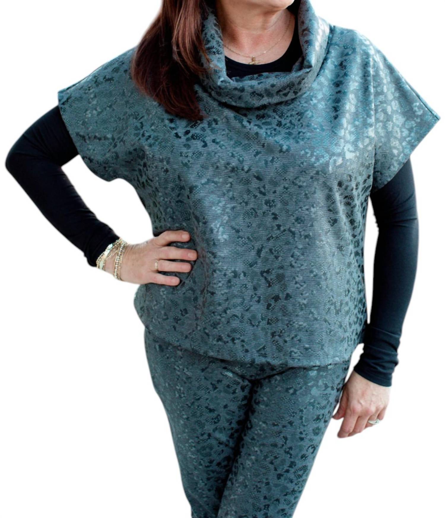 Isle - Narrative Favorite Top