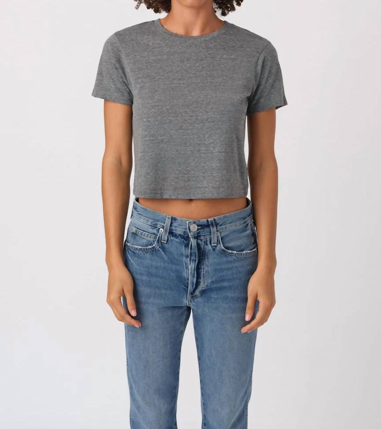 Amo - Babe Cropped T-shirt