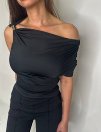 Wonderxfans - SELENA CUT OUT TOP