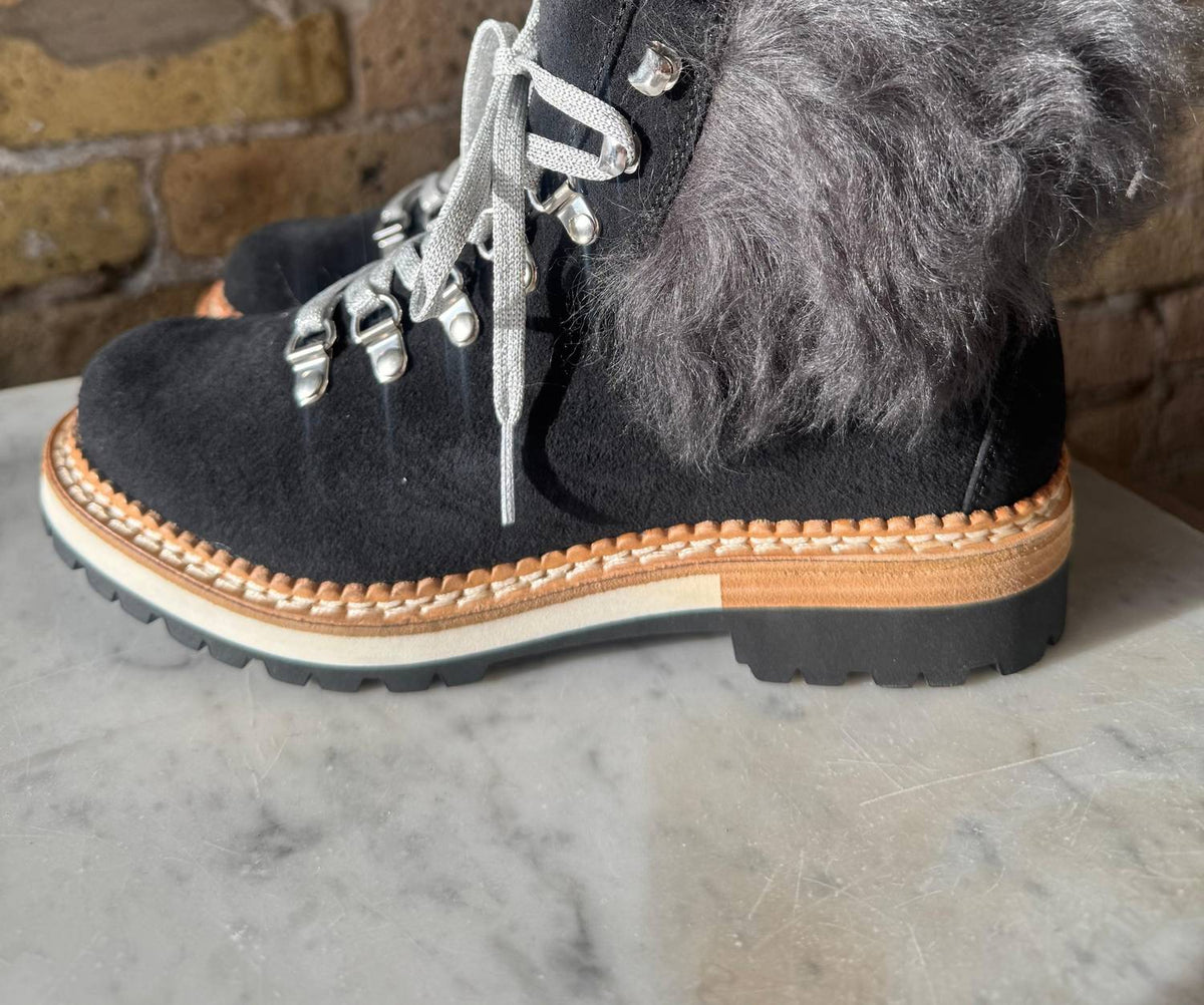 Montelliana - Womeno's Clara Shearling Boots