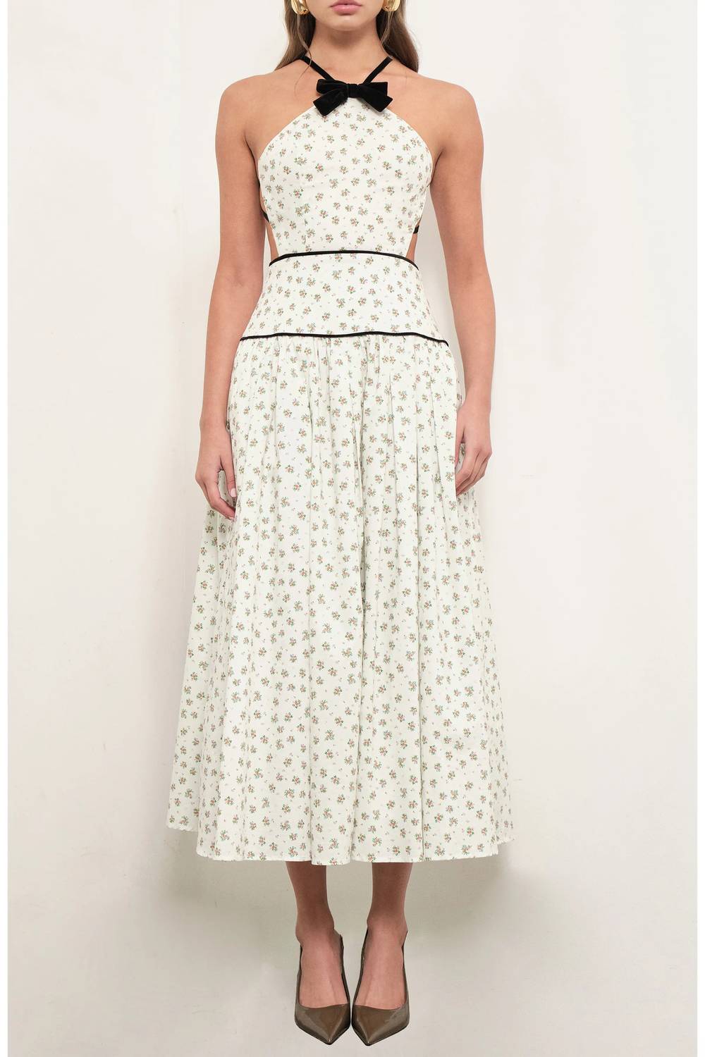 Maude Club - Backless Halter Dress With Bow