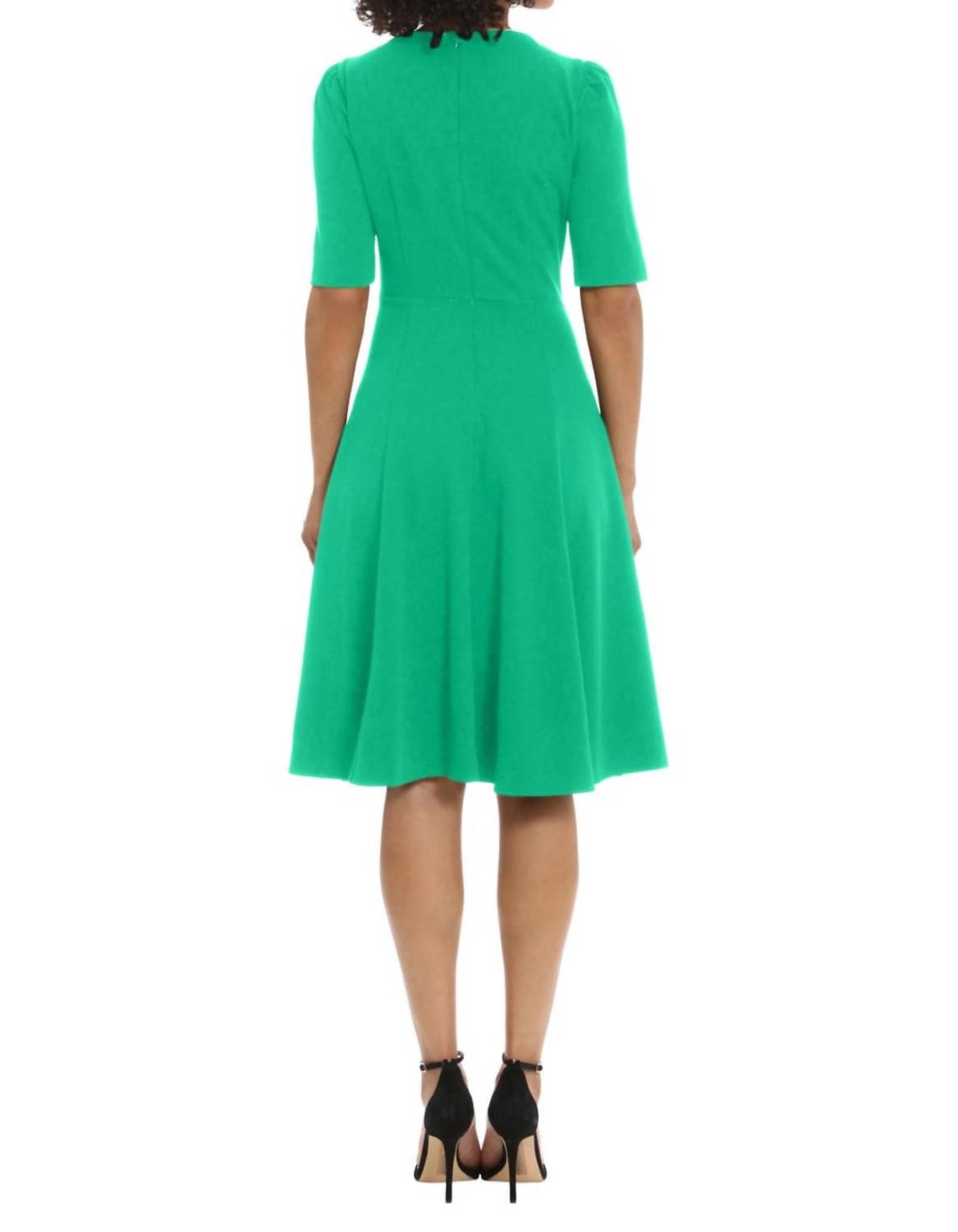 Donna Morgan - V-neck Short Sleeve A-line Dress
