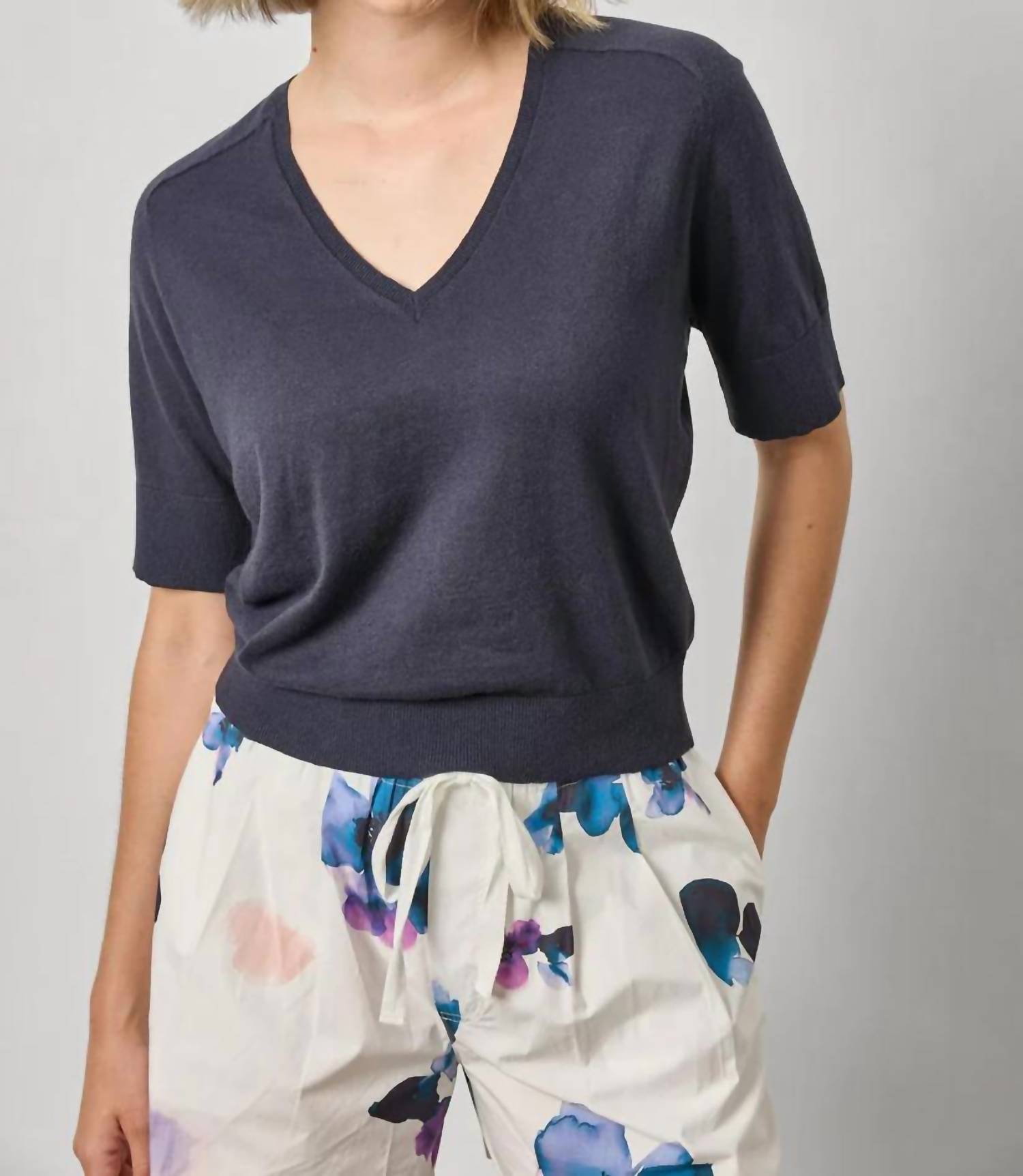 Lilla P - V-Neck Saddle Sleeve Sweater