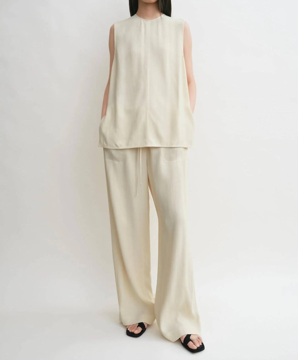 Toteme - Woven Sleeveless Top
