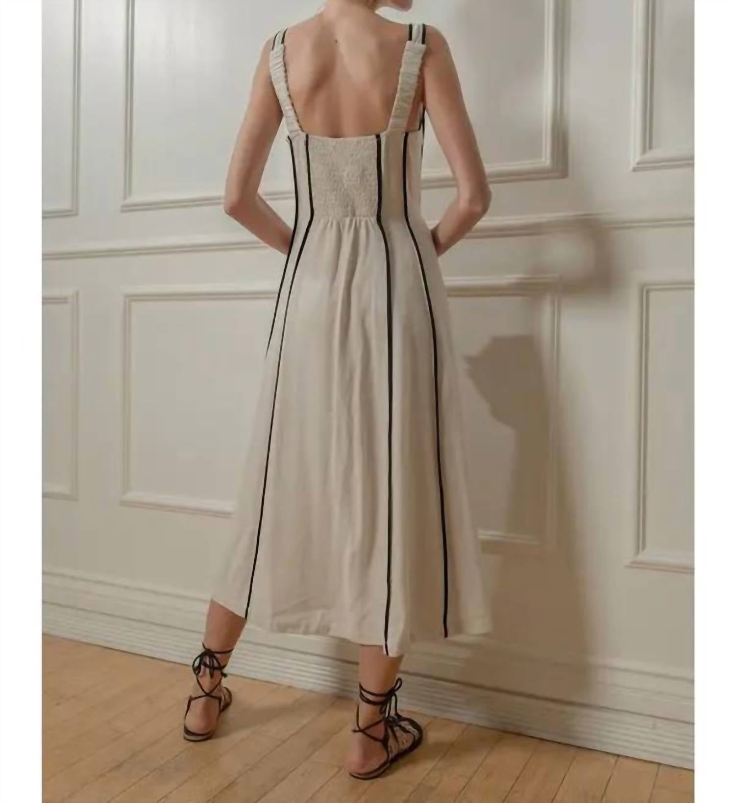 Illa Illa - Linear Grace Dress